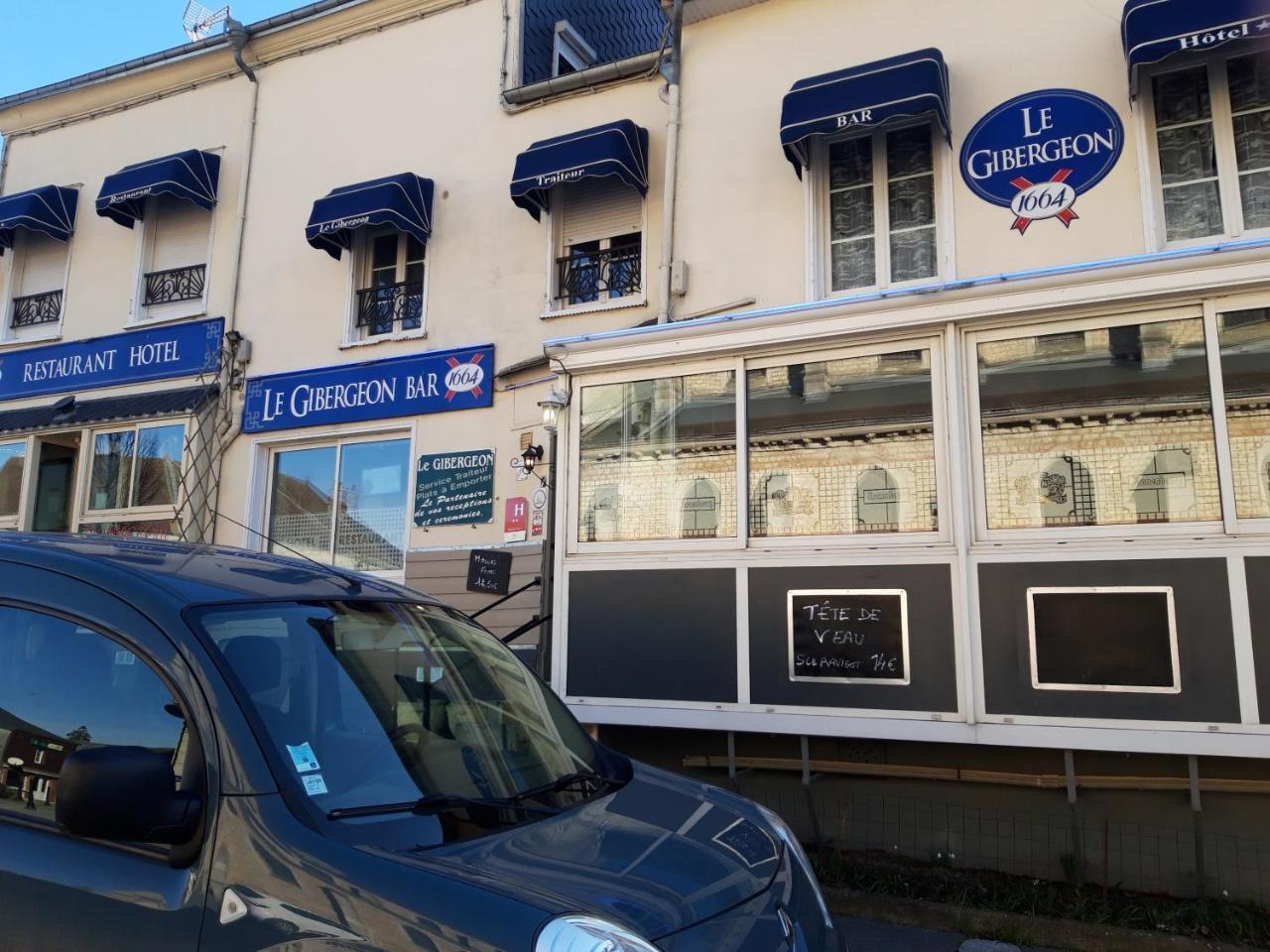Le Gibergeon Hotell Signy-lʼAbbaye Exteriör bild